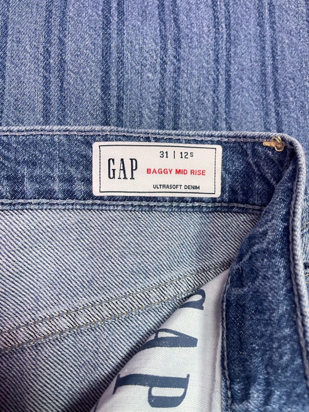 GAP UltraSoft Baggy Jeans Indigo Stripe Mid Rise Tencel Blend Women’s 31 Short - Picture 14 of 16